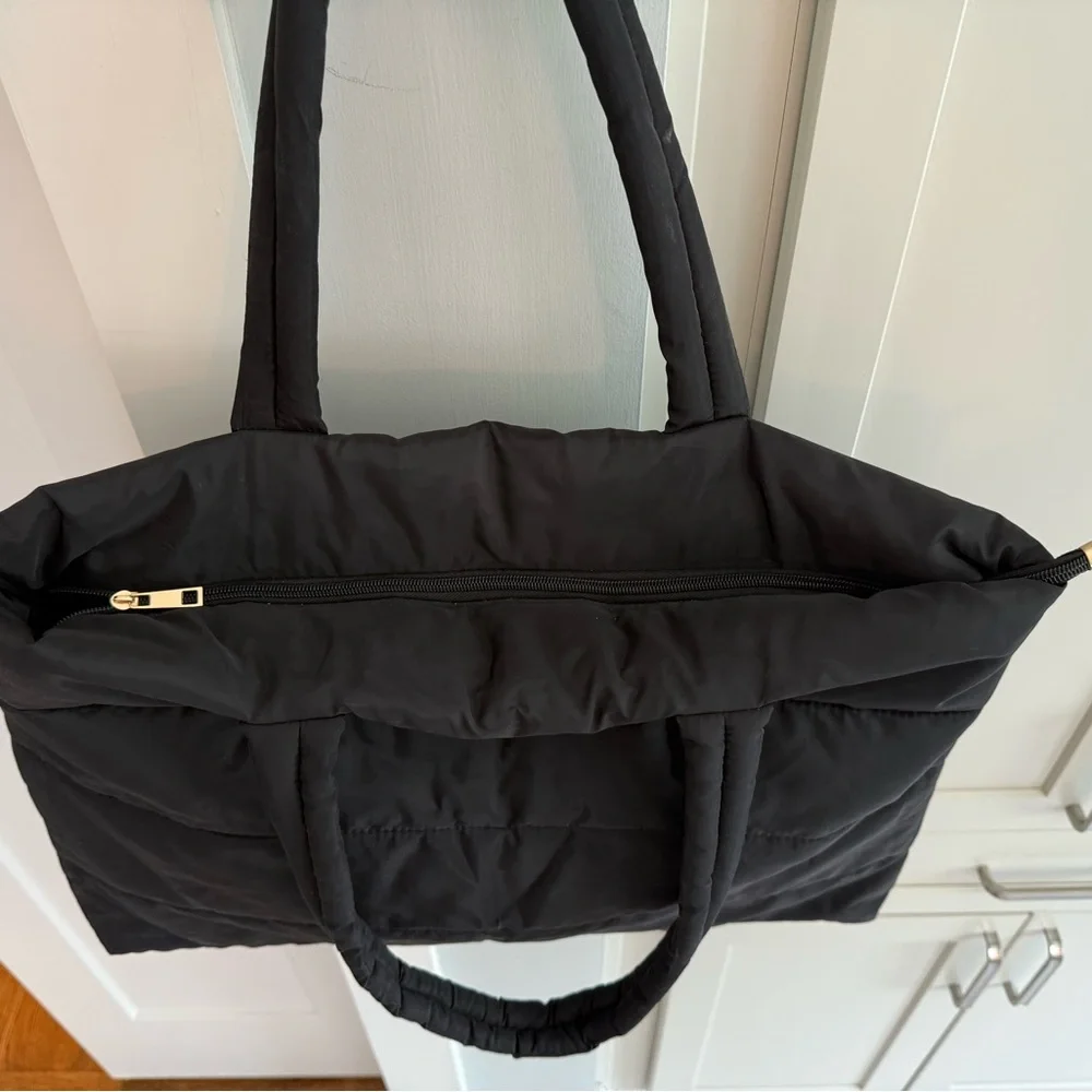 Black Quilted Tote Bag - Picture 4 of 5